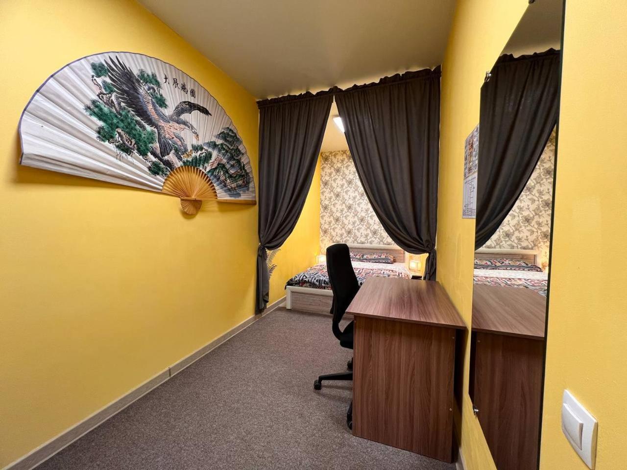 Рой Hostel Alma-Ata Buitenkant foto