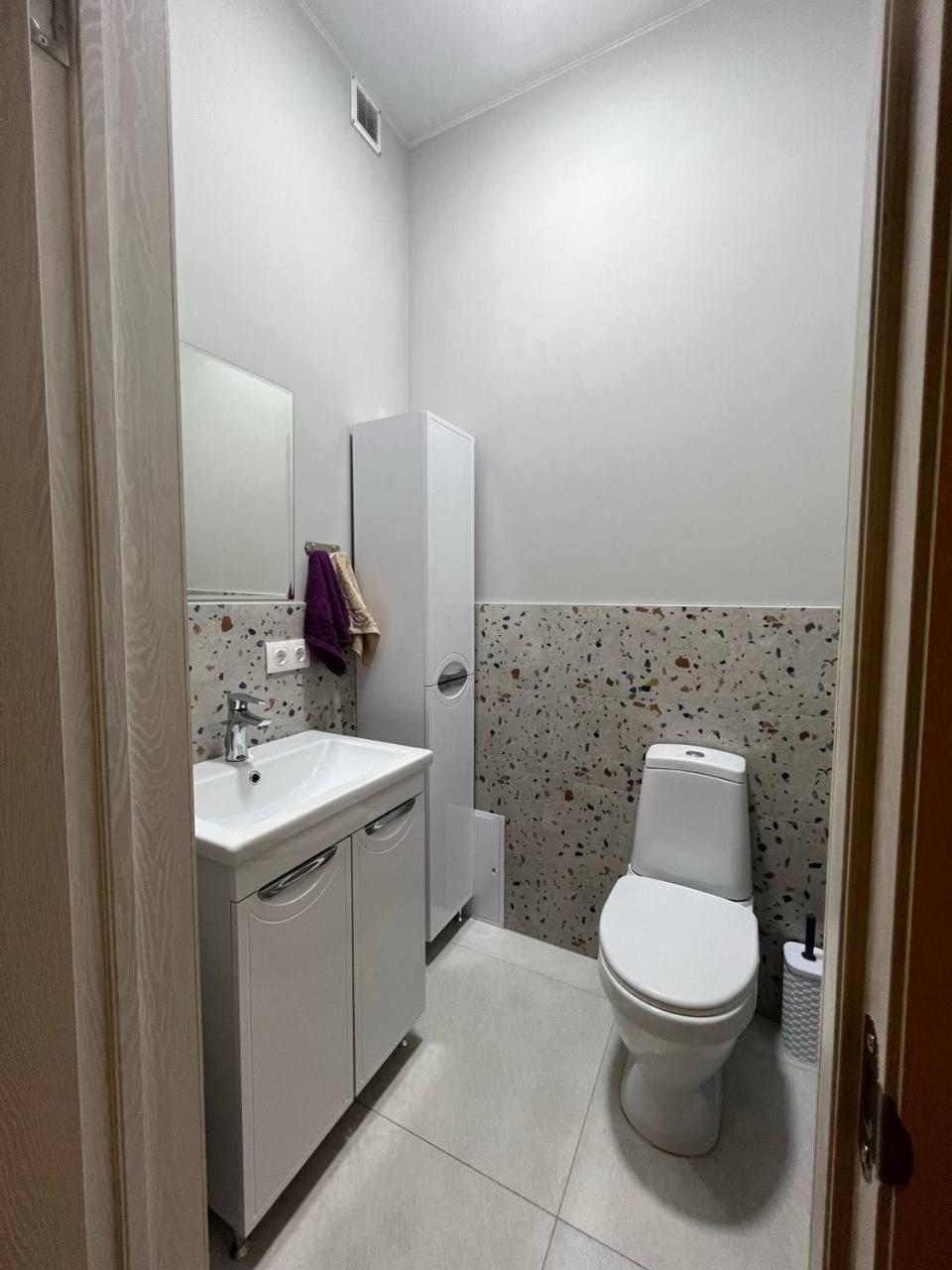 Рой Hostel Alma-Ata Buitenkant foto